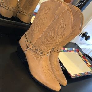 Austin Trading Women’s 8.5